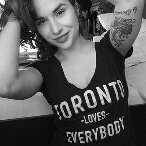 Meet your Posher, Aliana